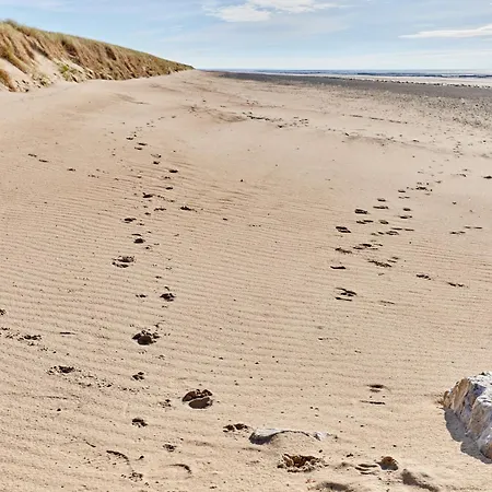 Lesaro By Interhome *