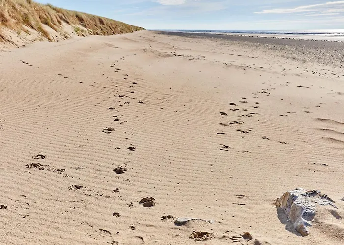 Lesaro By Interhome *